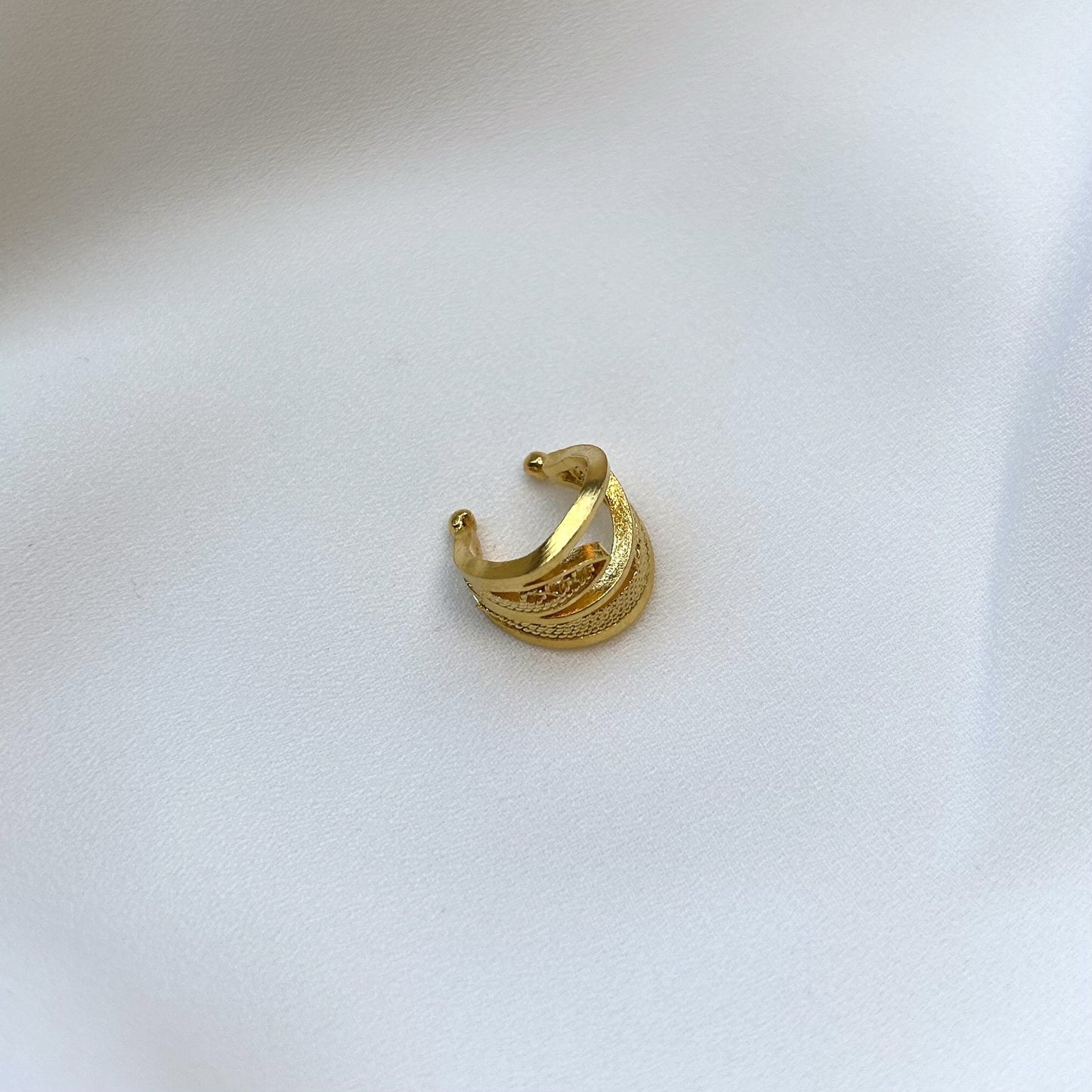 Orchid Silver Earcuff (Gold Plated)